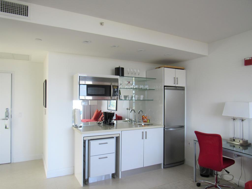 C Ocean Rentals At Strand Ocean Drive (Adults Only) Miami Beach Exterior foto